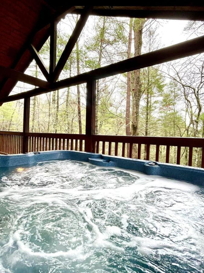 Crazy Bear - Motorcycle Friendly Home With Hot Tub And Grill Tellico Plains Esterno foto