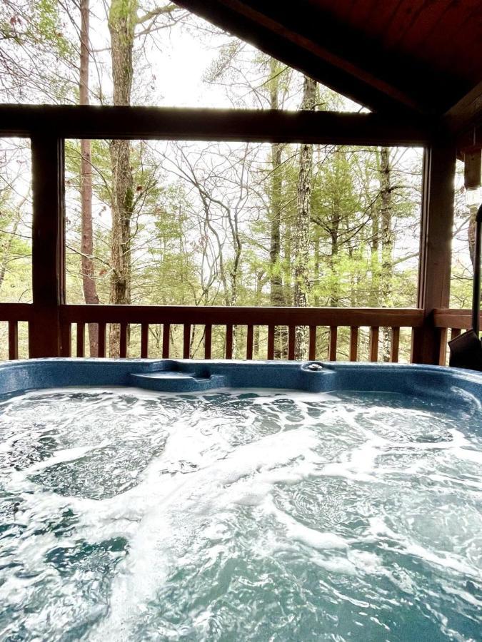 Crazy Bear - Motorcycle Friendly Home With Hot Tub And Grill Tellico Plains Esterno foto